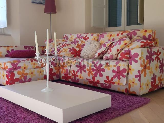 Appartamento in affitto di 80 m² in Via dei Fulgidi, 3
