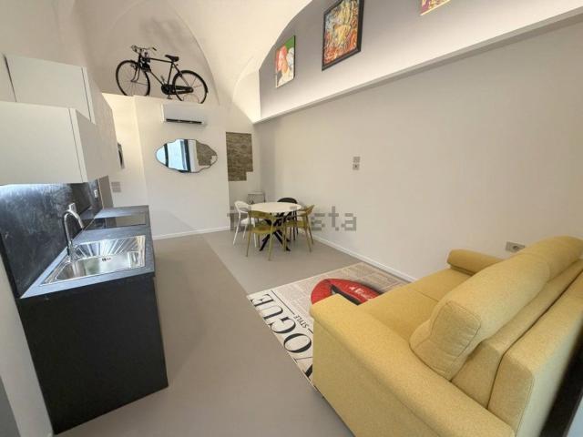 Appartamento in affitto di 80 m² in Via dei Manassei, 12