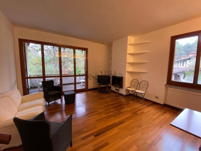 Appartamento in affitto di 80 m² in Via Delle Ginestre, 1