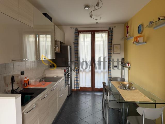 Appartamento in affitto di 80 m² in Via Don Pino Ballabio, 154
