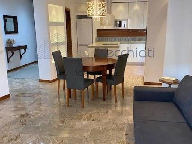 Appartamento in affitto di 80 m² in Via Dotti