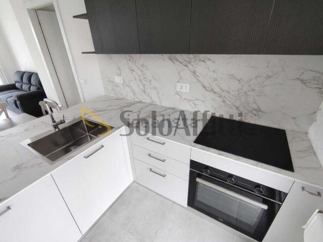 Appartamento in affitto di 80 m² in Via E. Camuncoli, 35