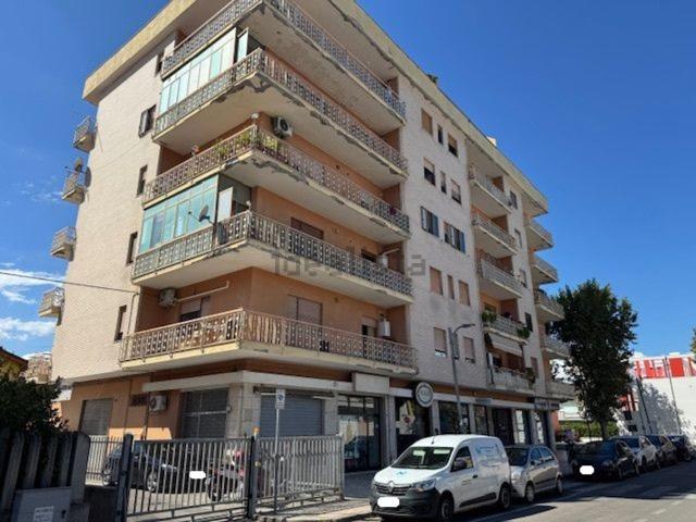 Appartamento in affitto di 80 m² in Via Emilia, 6