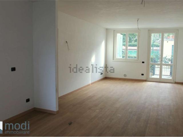 Appartamento in affitto di 80 m² in Via Ferrè, 12