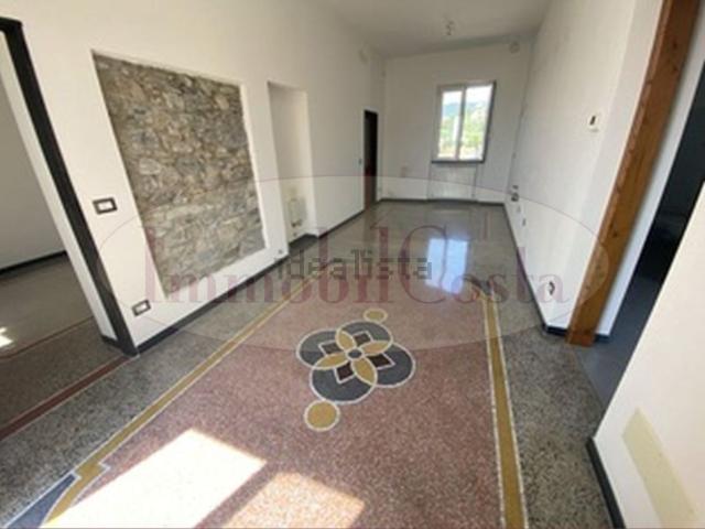 Appartamento in affitto di 80 m² in Via Fieschi