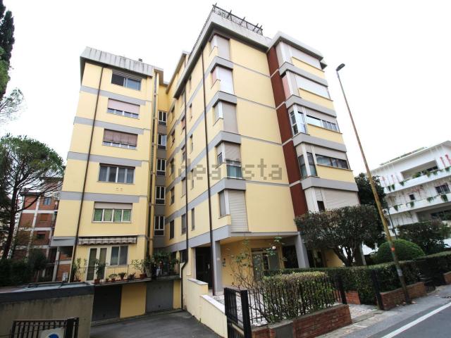 Appartamento in affitto di 80 m² in Via Giovan Battista Pellizzi, 10