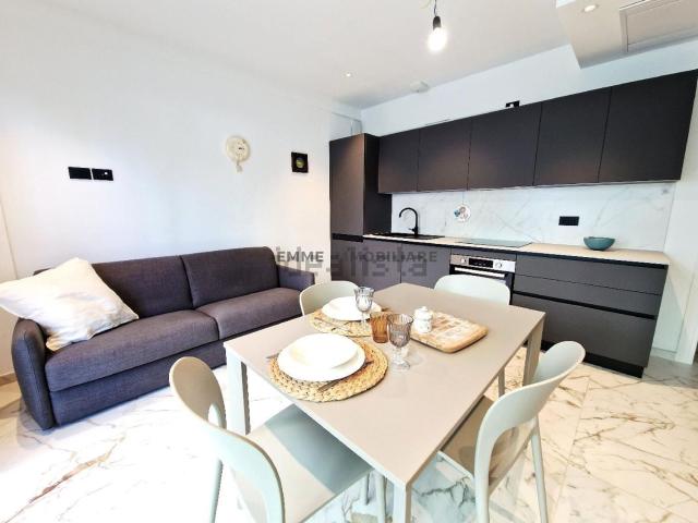 Appartamento in affitto di 80 m² in Via Grazia Deledda