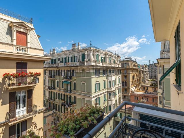 Appartamento in affitto di 80 m² in Via Ippolito D&apos Aste, 7