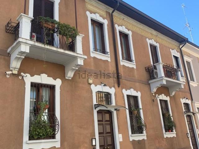Appartamento in affitto di 80 m² in Via Luigi Calamatta, 25
