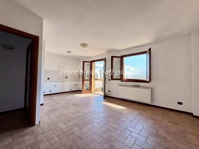 Appartamento in affitto di 80 m² in Via Macia
