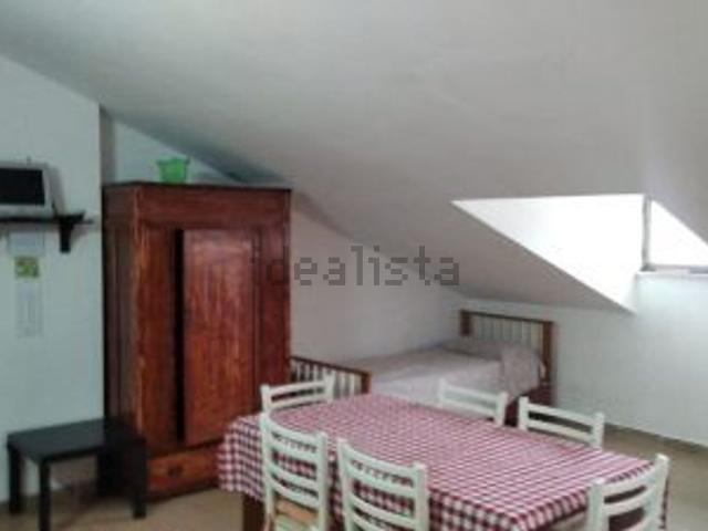 Appartamento in affitto di 80 m² in Via Marina