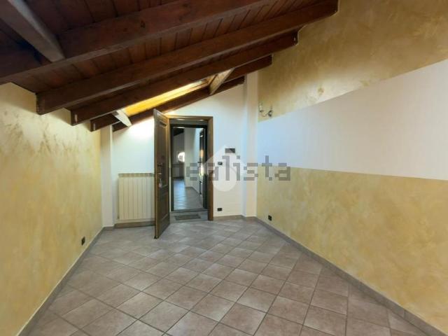 Appartamento in affitto di 80 m² in Via Mazzini, 57