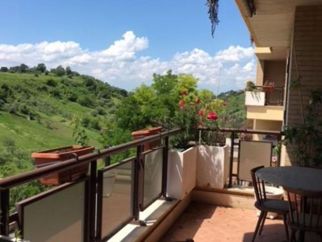 Appartamento in affitto di 80 m² in Via Metauro