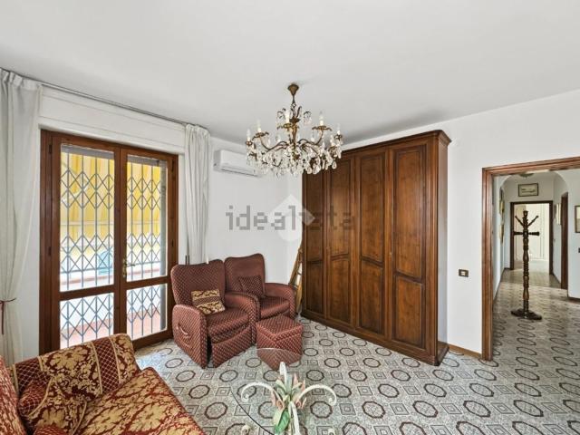 Appartamento in affitto di 80 m² in Via Milano, 30