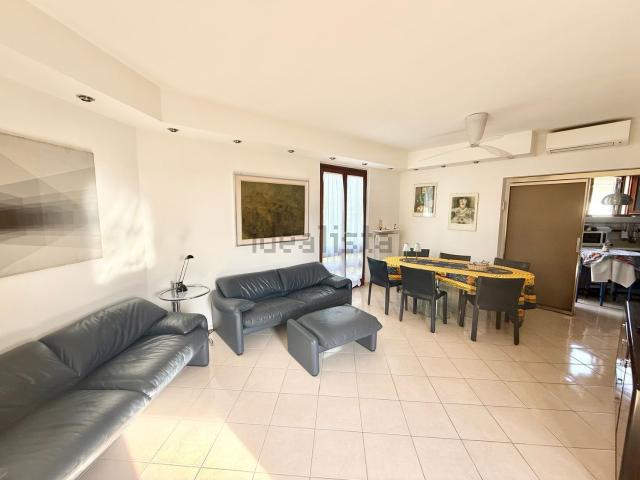 Appartamento in affitto di 80 m² in Via Milano, 5