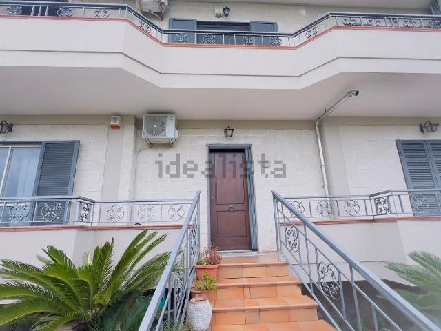 Appartamento in affitto di 80 m² in Via Monterusciello
