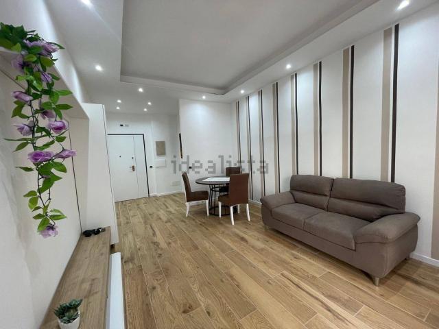 Appartamento in affitto di 80 m² in Via Nino Martoglio, 5
