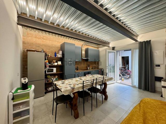 Appartamento in affitto di 80 m² in Via Otello Putinati