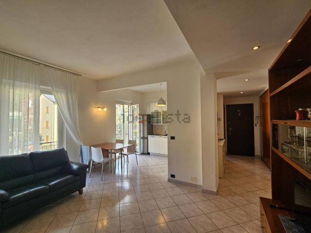 Appartamento in affitto di 80 m² in Via per Lemeglio