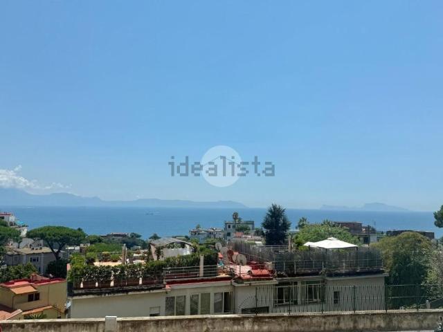 Appartamento in affitto di 80 m² in Via Posillipo, 77