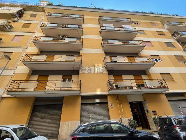 Appartamento in affitto di 80 m² in Via Raimondo Franchetti, 13