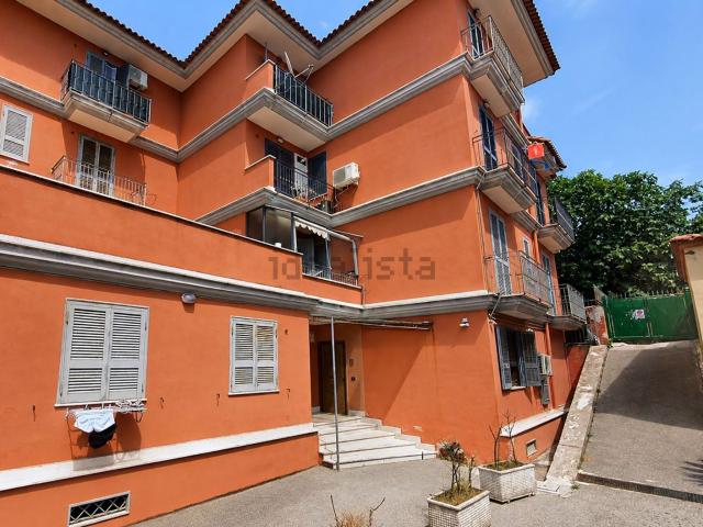 Appartamento in affitto di 80 m² in Via Recca, 33