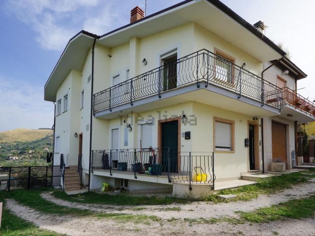 Appartamento in affitto di 80 m² in Via Roma, 35