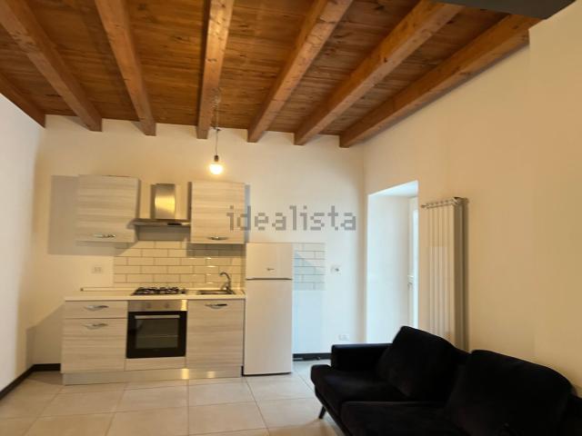 Appartamento in affitto di 80 m² in Via roma, 60