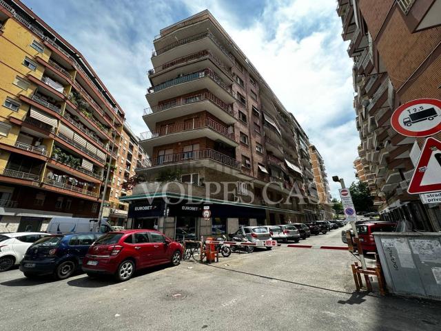 Appartamento in affitto di 80 m² in Via San Polo dei Cavalieri
