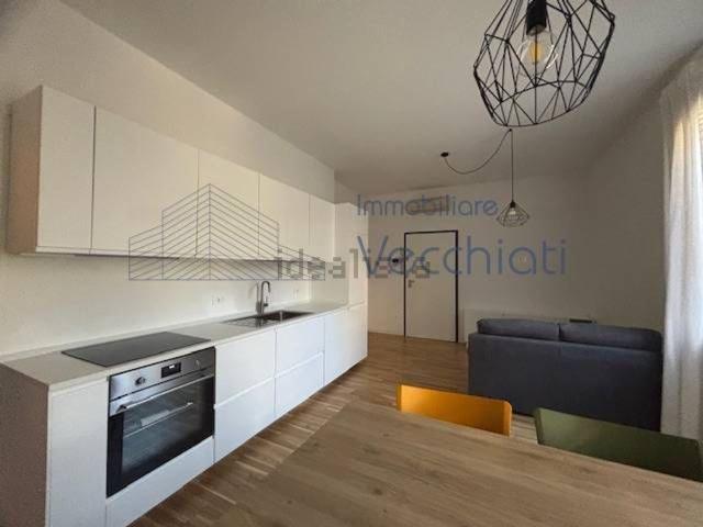 Appartamento in affitto di 80 m² in Viale Monte Grappa, 41