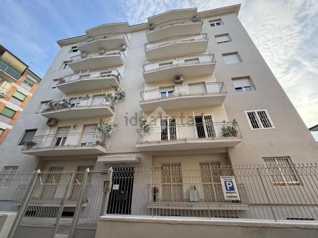 Appartamento in affitto di 80 m² in Viale Abramo Lincoln, 187