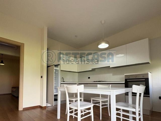 Appartamento in affitto di 80 m² in Viale Carlo III, 187