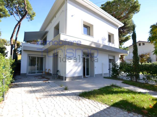Appartamento in affitto di 80 m² in Viale Cesare Battisti