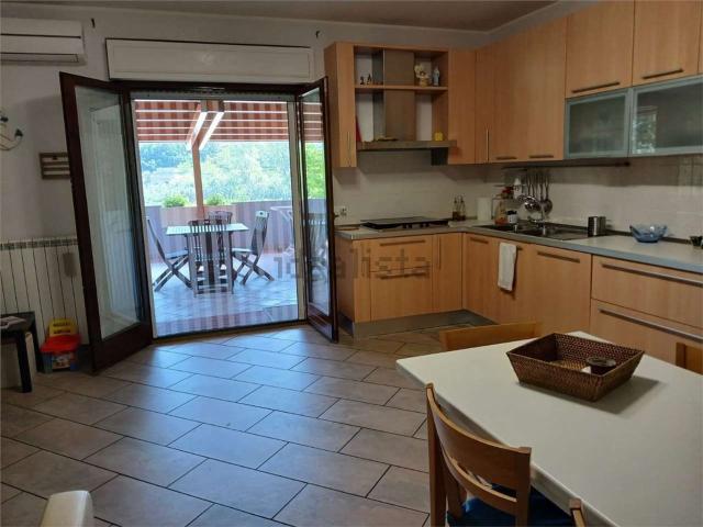 Appartamento in affitto di 80 m² in Viale Europa, 1