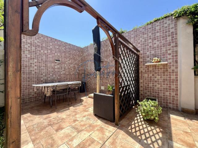 Appartamento in affitto di 80 m² in Viale Roma, 337