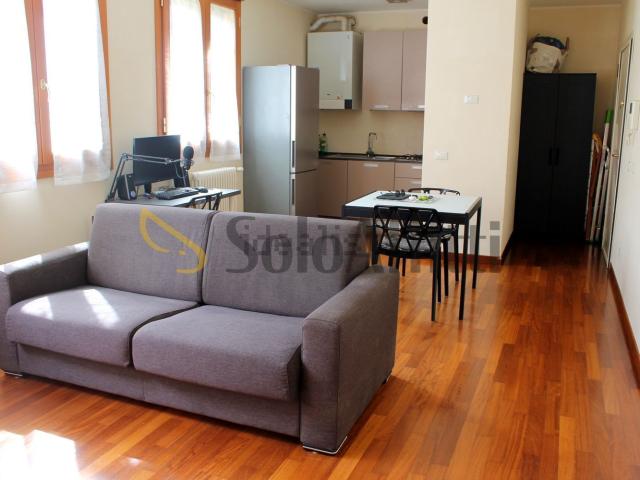 Appartamento in affitto di 80 m² in Via Guido Bonali
