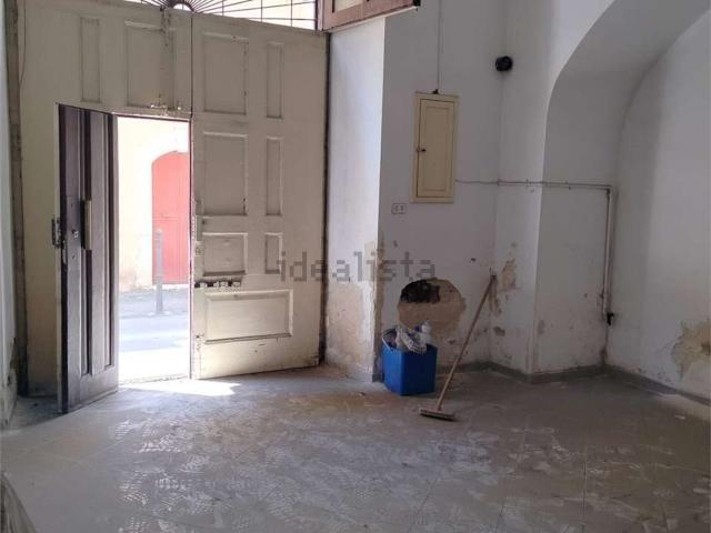 Appartamento in affitto di 80 m² in Via Benedetto Cairoli, 12