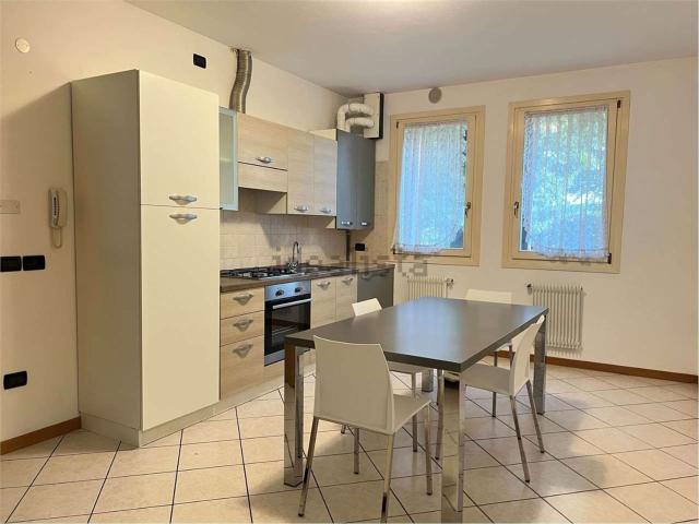 Appartamento in affitto di 81 m² in Via Calliselle