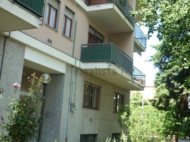 Appartamento in affitto di 81 m² in Via Caprera, 1