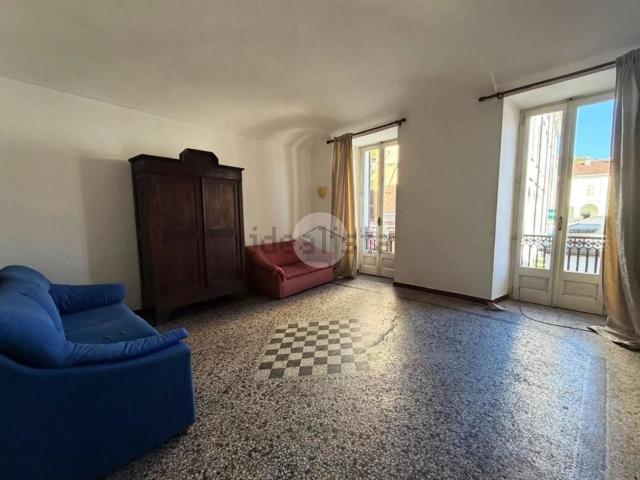 Appartamento in affitto di 81 m² in Via dei Patrioti, 4