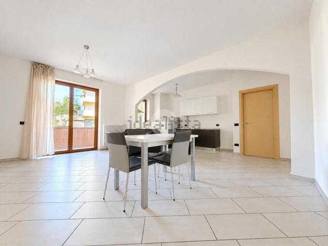 Appartamento in affitto di 81 m² in Via Lusardi, 15