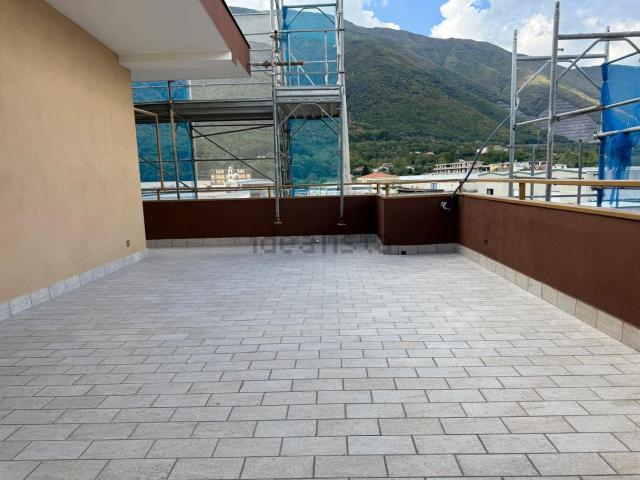 Appartamento in affitto di 81 m² in Via Nazionale, 357
