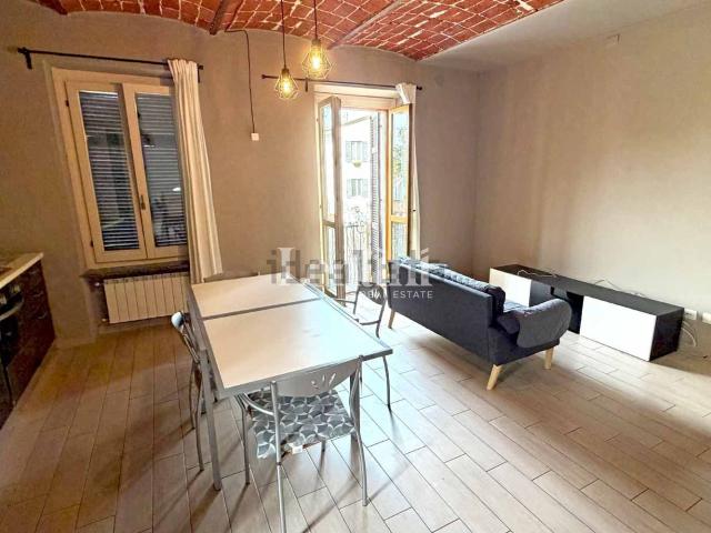 Appartamento in affitto di 81 m² in Via Roma