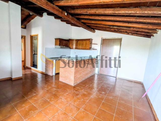 Appartamento in affitto di 81 m² in Via Alcide De Gasperi, 39