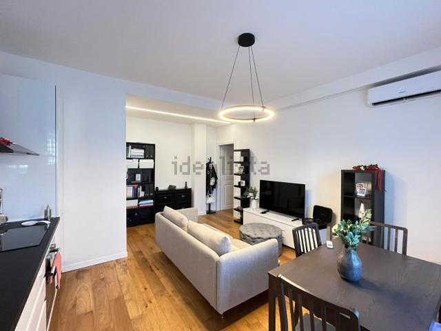 Appartamento in affitto di 82 m² in Via Taormina, 30