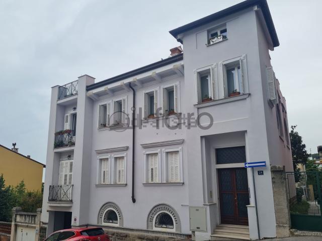 Appartamento in affitto di 82 m² in Via Michelangelo Buonarroti, 28