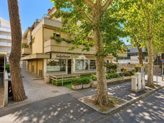 Appartamento in affitto di 82 m² in Viale Guglielmo Marconi, 81