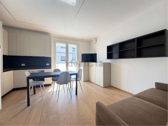 Appartamento in affitto di 82 m² in Viale Giuseppe Missori