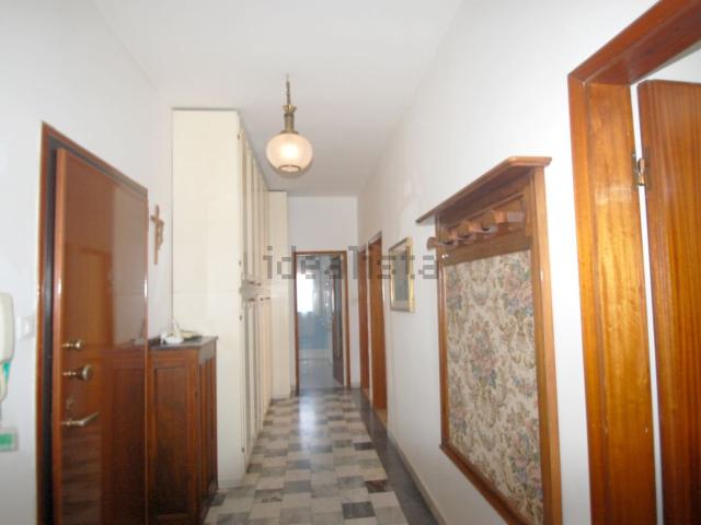 Appartamento in affitto di 87 m² in Via Carlo Cattaneo