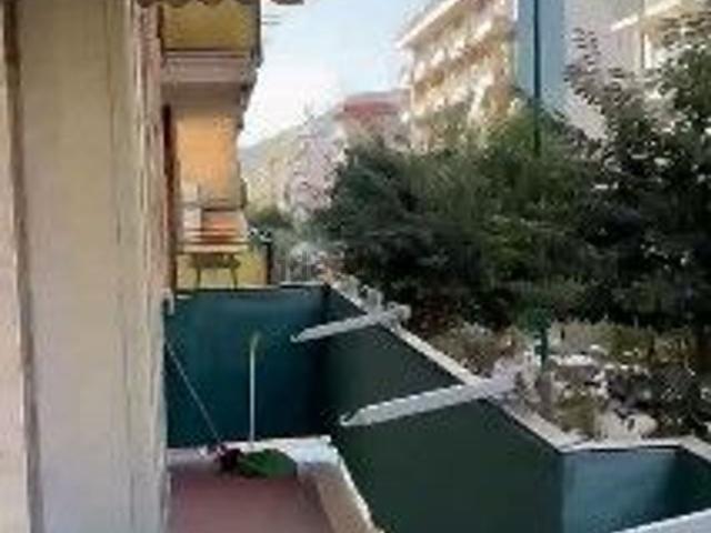 Appartamento in affitto di 87 m² in Via dell&apos Epomeo